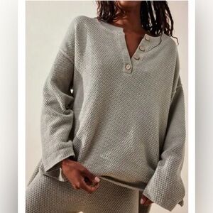 Free People Hailee Knit Long Sleeve Henley Sweater ONLY Medium Grey Heather Sz M